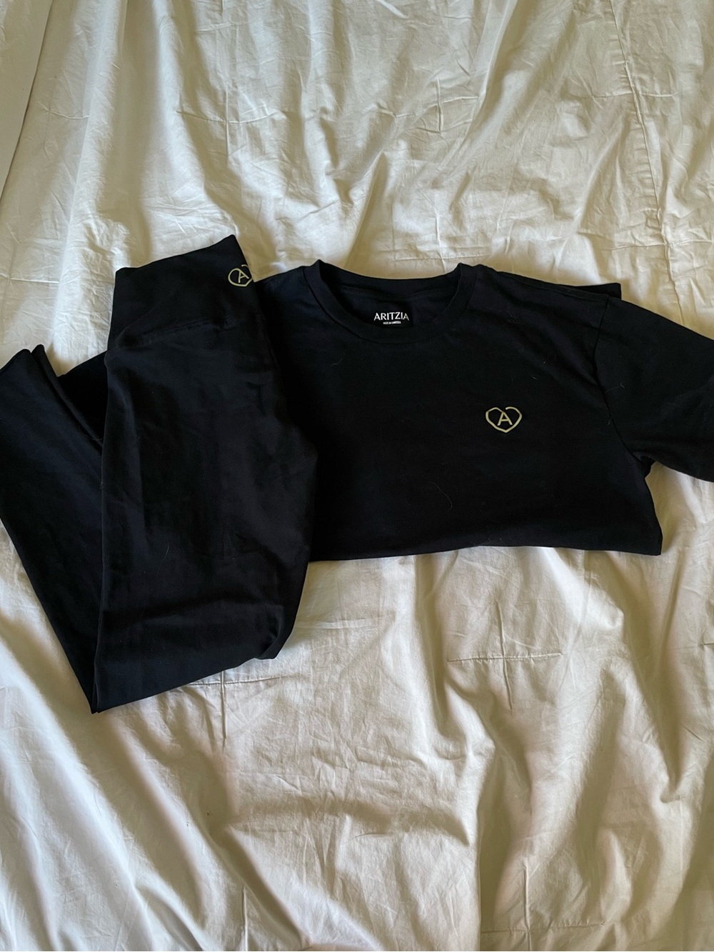 Aritzia Black Short Sleeve Tee and Leggings Size Medium